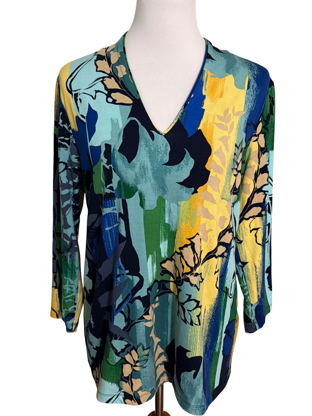 Chico's Multicolor Abstract Floral V-Neck Top